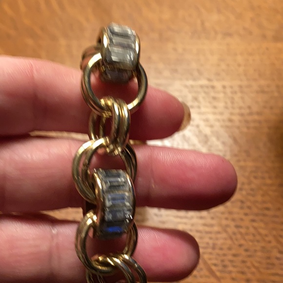 Gold tone circle linked with baggett stone accents - Picture 4 of 4